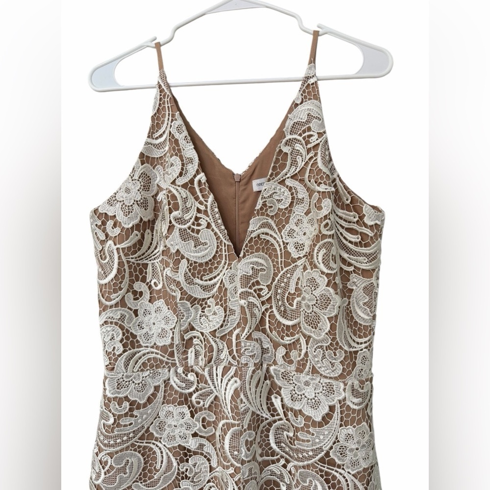 Dress the Population Marion Lace Jumpsuit in Cream - Picture 5 of 11